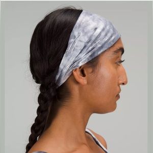New! Lululemon Fringe Fighter Headband